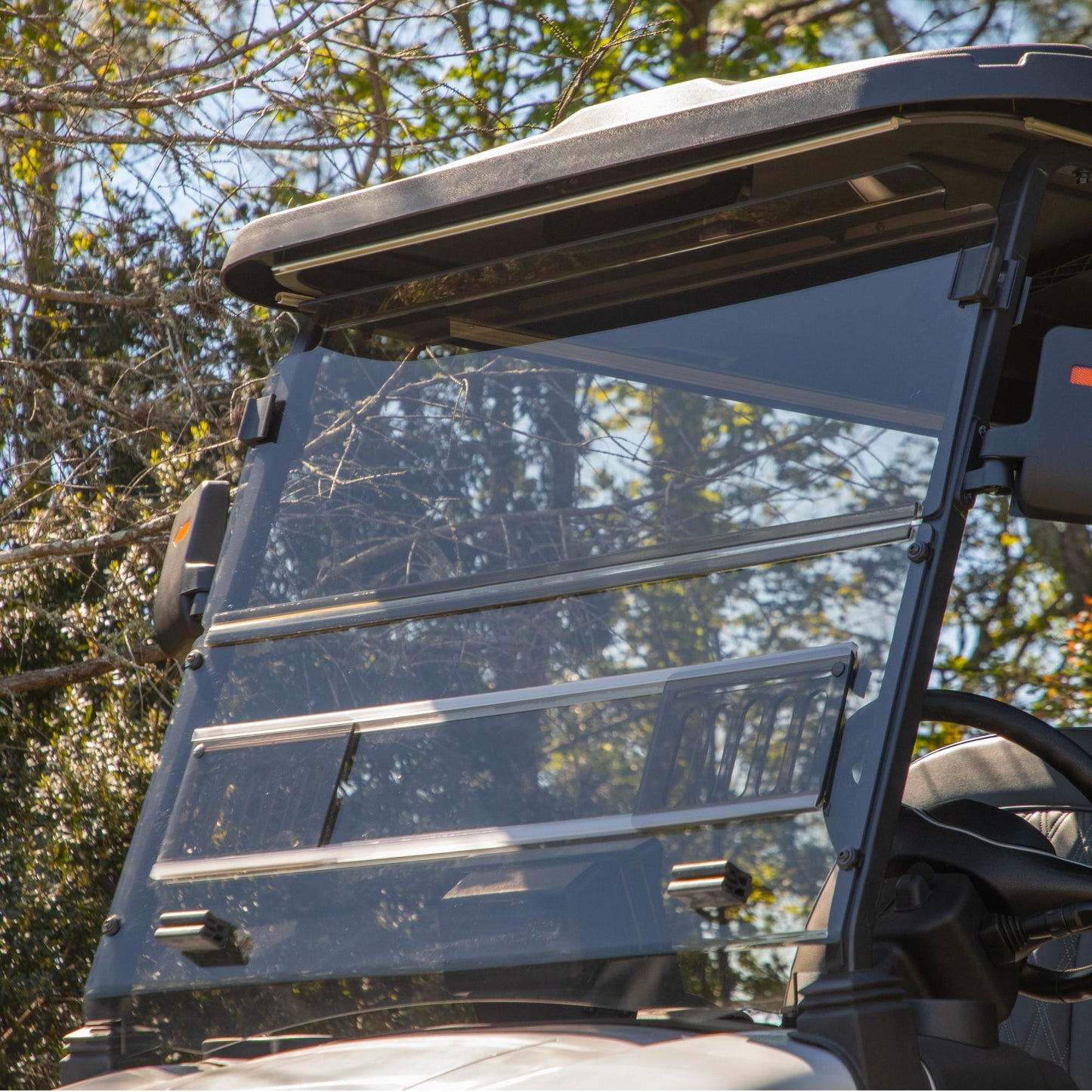 RedDot Denago Rover XL Clear Vented Folding Windshield